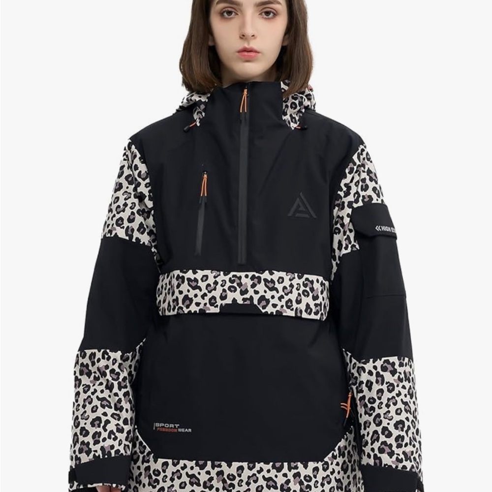 Women's Black and White Snow Jacket snowboard ski